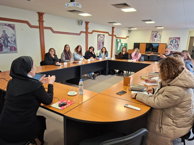 شَغَفُ الكَلِمَةِ يَجْمَعُ المُعلّمين: اِنْطِلَاقَةٌ وَاعِدَةٌ لِبَرْنَامَجِ "التَّنْشِئَةِ المُسْتَدَامَة" (24-01-2026)